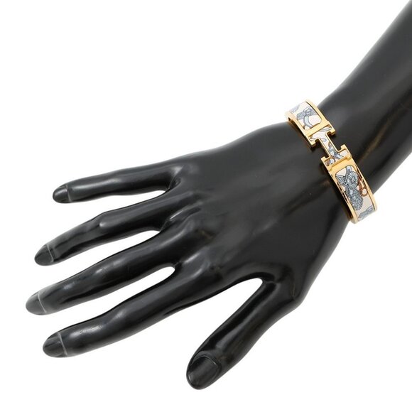 HERMES ClicH Honage Brides de Coeur Size PM Metal/Enamel Ivory/Light Blue - Picture 1 of 11